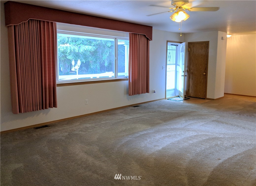 18624 Ivan Street Southwest Rochester, WA 98579 - Photo 2 of 25