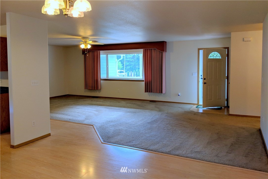 18624 Ivan Street Southwest Rochester, WA 98579 - Photo 4 of 25