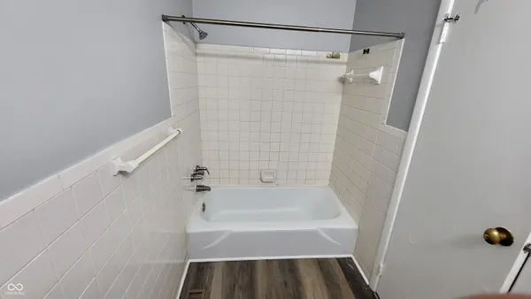 $1,025 | 6203 East 11th Street, Indianapolis, IN 46219