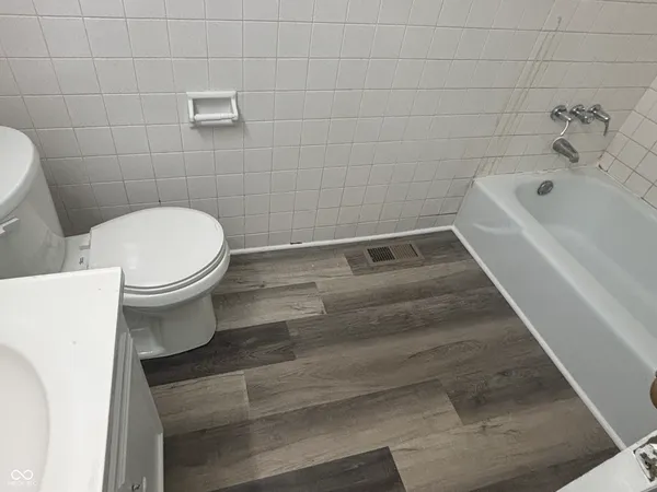 $1,025 | 6203 East 11th Street, Indianapolis, IN 46219