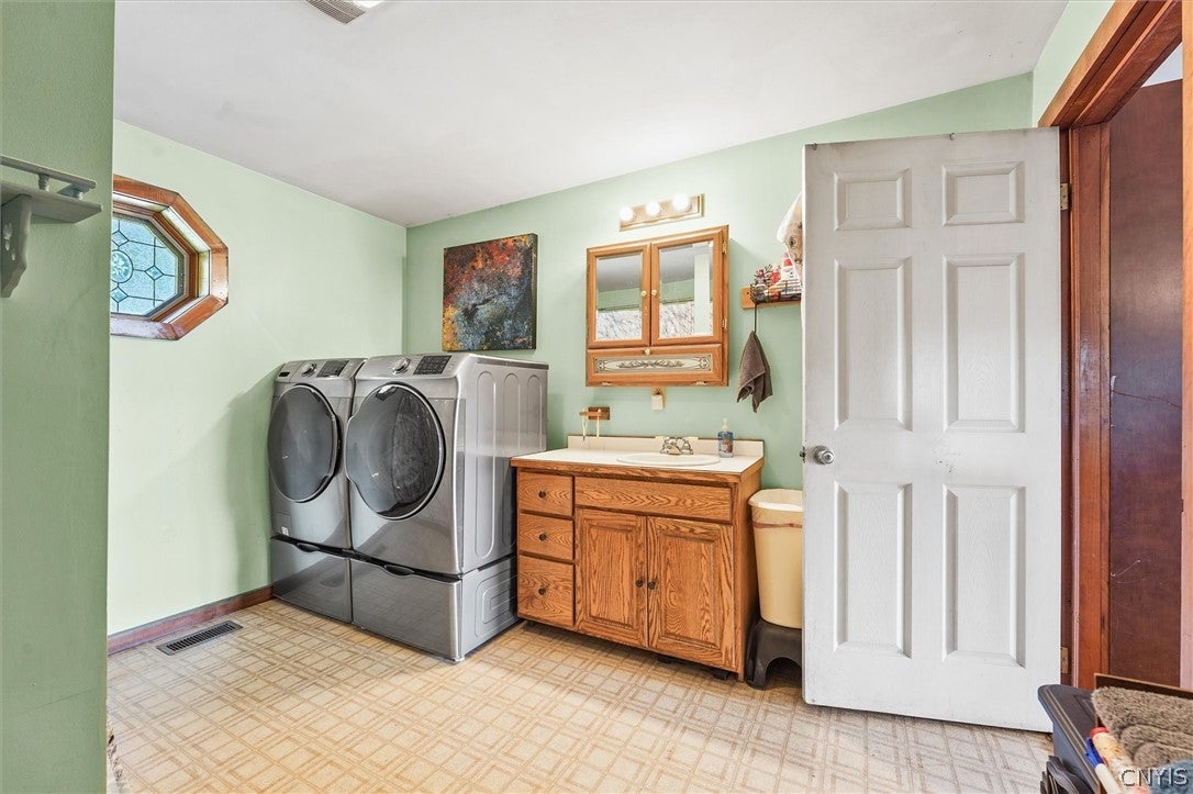 3010 Kelly Road Hubbardsville, NY 13355 - Photo 16 of 50 Gallery Image 16