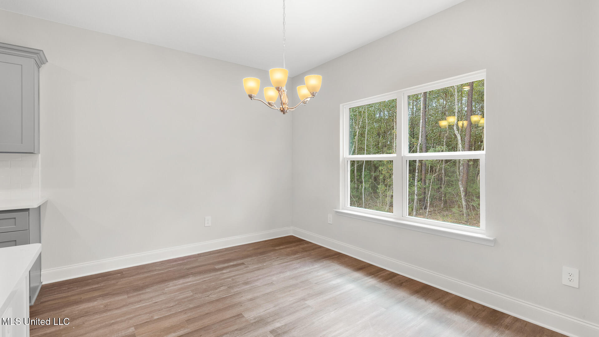 16206 Blue Rdg Drive Gulfport, MS 39503 - Photo 10 of 31 Dining Area