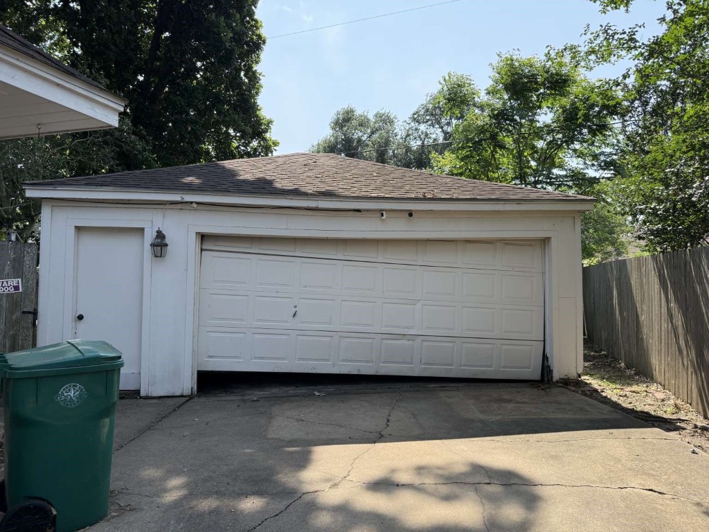 2706 Burke Road Pasadena, TX 77502 - Photo 4 of 27