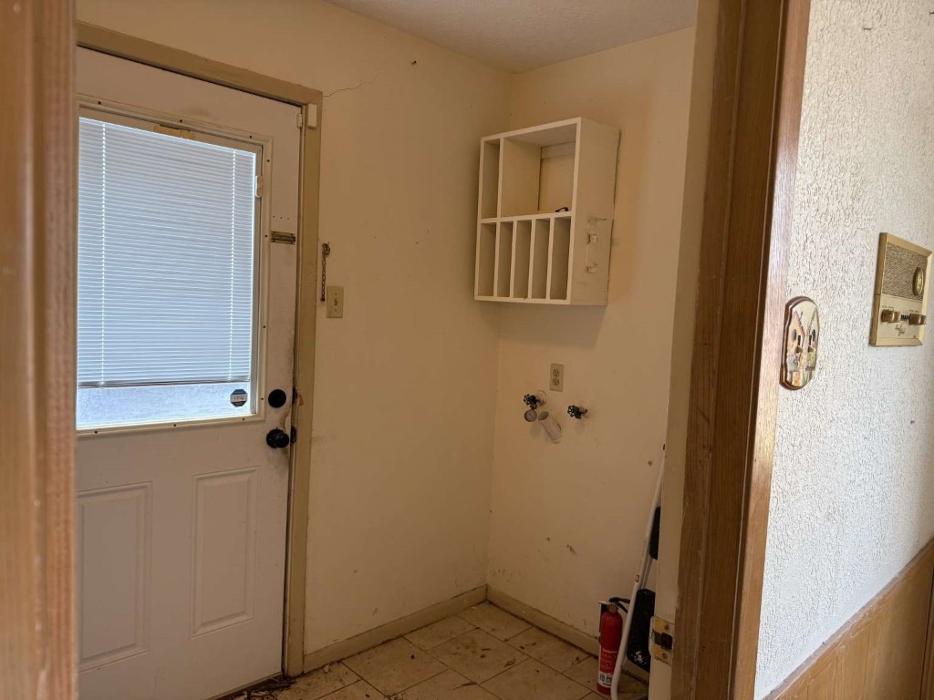 2706 Burke Road Pasadena, TX 77502 - Photo 9 of 27