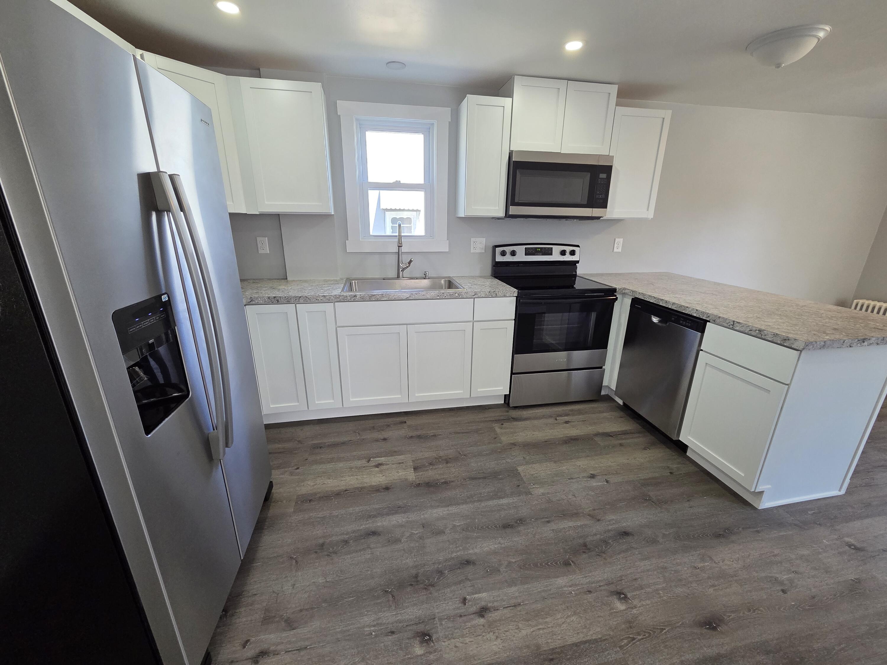 2230 South 10th Street Manitowoc, WI 54220 - Photo 17 of 31 20260421_115101