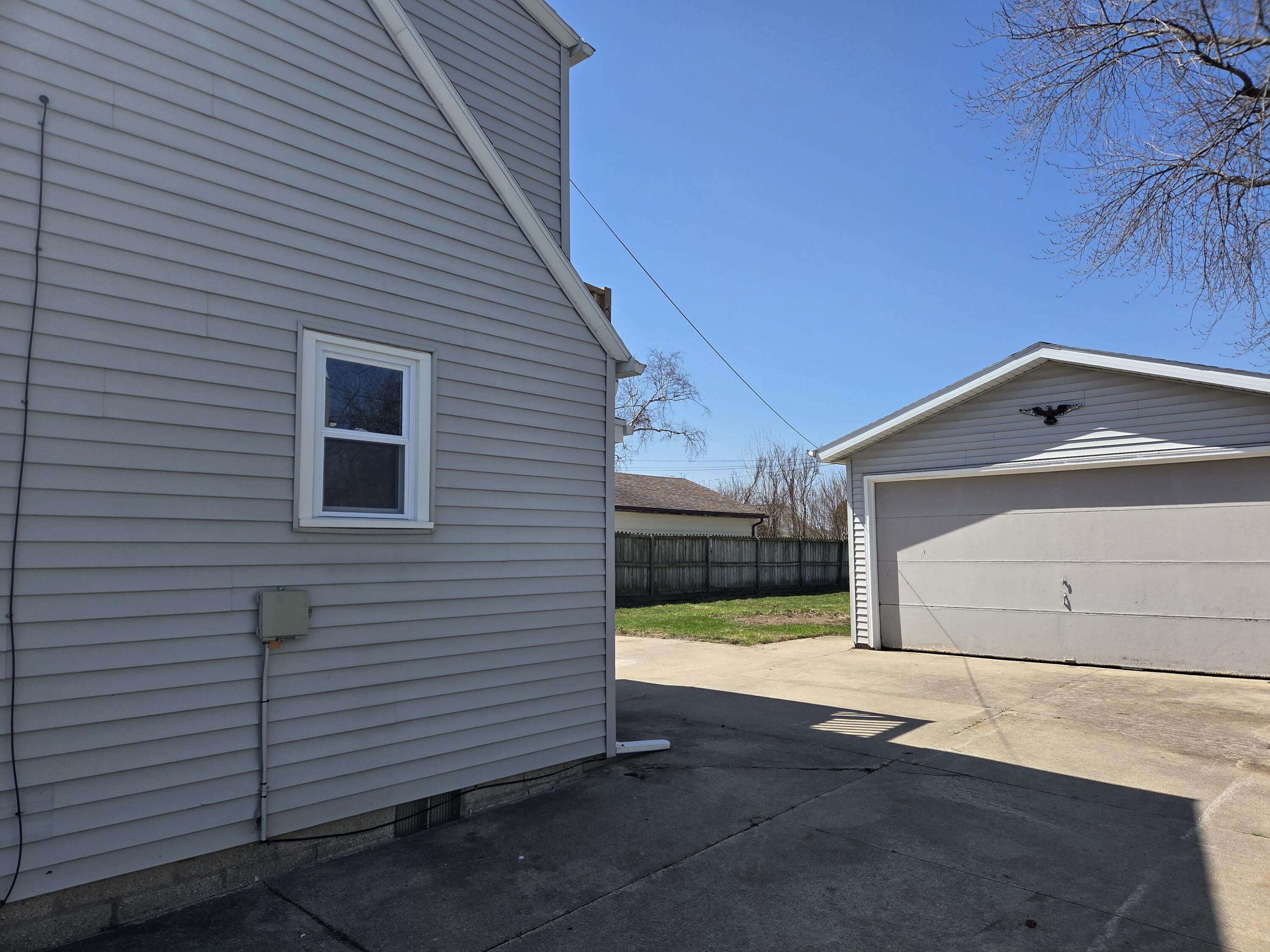 2230 South 10th Street Manitowoc, WI 54220 - Photo 3 of 31 20260421_113947