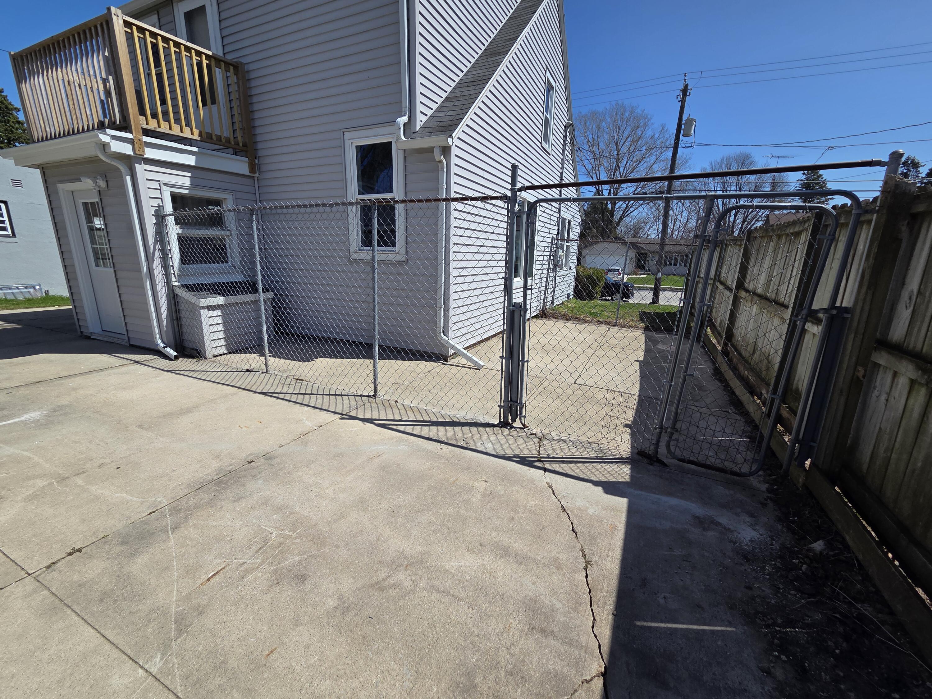 2230 South 10th Street Manitowoc, WI 54220 - Photo 31 of 31 20260421_115454