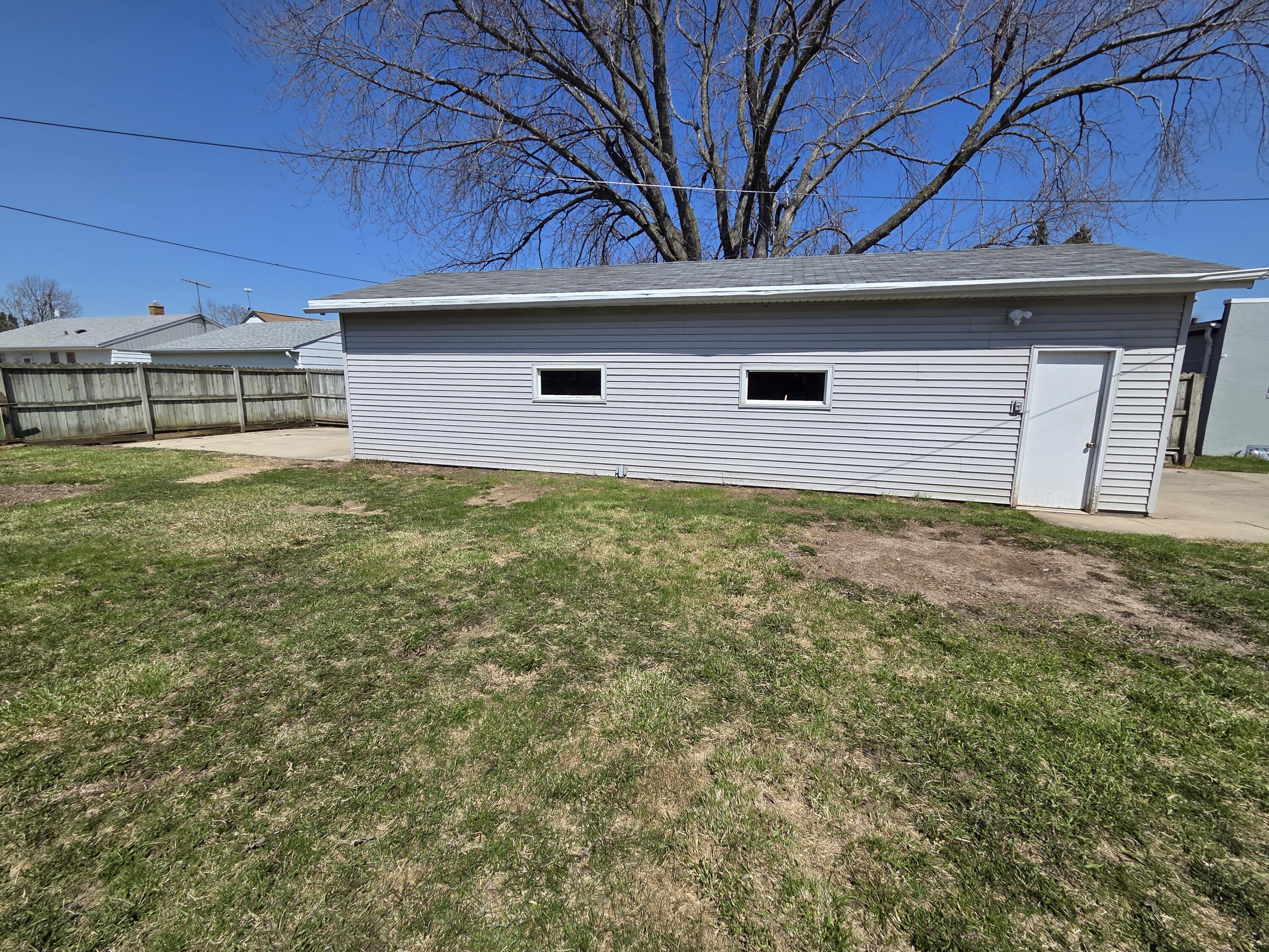 2230 South 10th Street Manitowoc, WI 54220 - Photo 5 of 31 20260421_114014