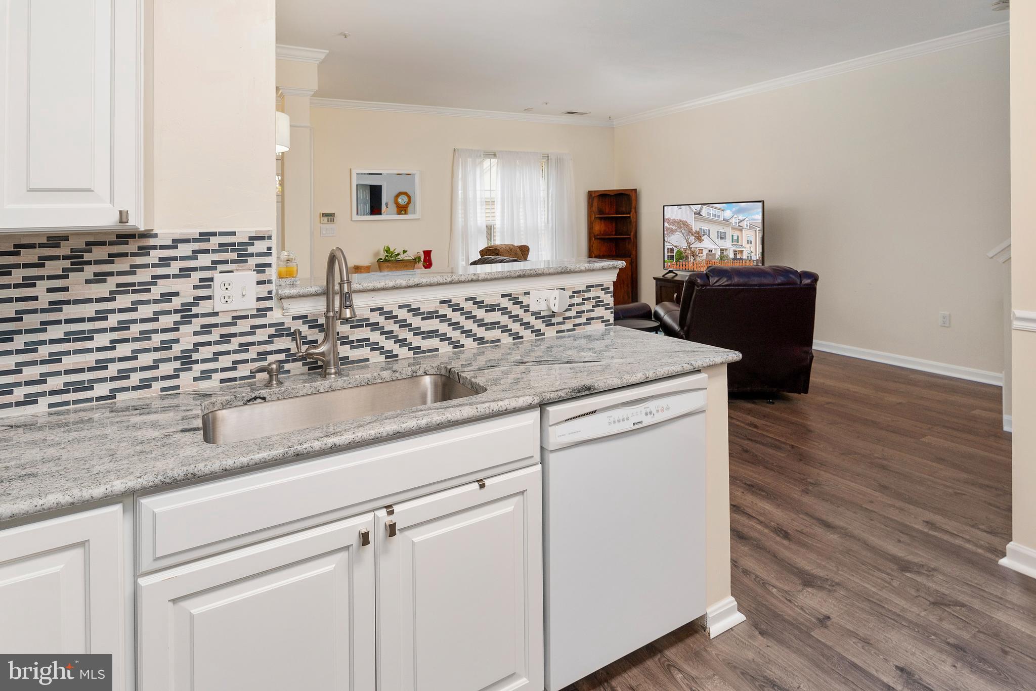 8729 Spring Brook Way Odenton, MD 21113 - Photo 8 of 30 Gallery Image 8