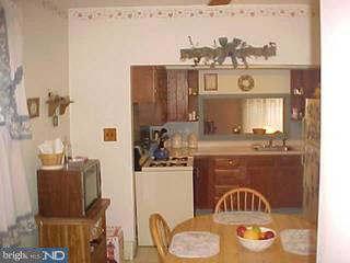 14 West Forestview Road Brookhaven, PA 19015 - Photo 4 of 6 Gallery Image 4