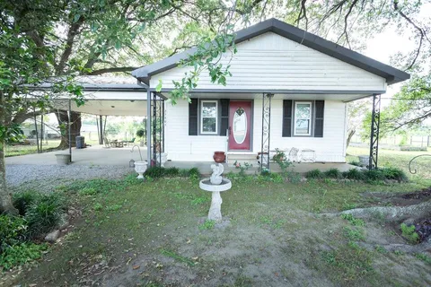 $235,000 | 25405 Raymond Highway, Jennings, LA 70546