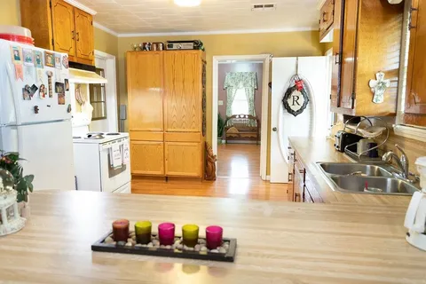 $235,000 | 25405 Raymond Highway, Jennings, LA 70546