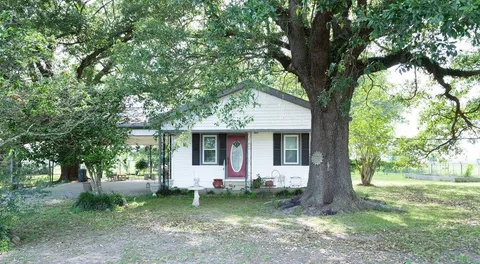 $235,000 | 25405 Raymond Highway, Jennings, LA 70546