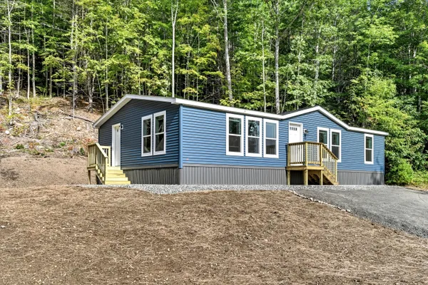 $304,239 | 21 Gilman Drive, Norridgewock, ME 04957