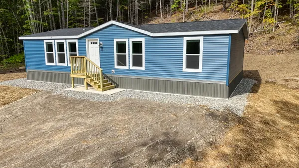 $304,239 | 21 Gilman Drive, Norridgewock, ME 04957