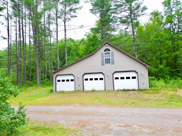 $304,239 | 21 Gilman Drive, Norridgewock, ME 04957