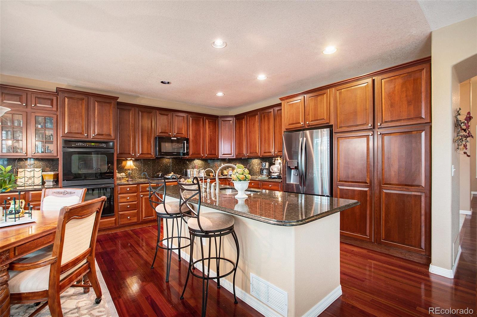 8974 Hunters Way Highlands Ranch, CO 80129 - Photo 11 of 40 Gallery Image 11