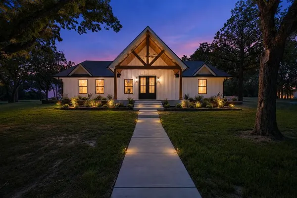 $1,300,000 | 1459 Darren Drive, Stephenville, TX 76401