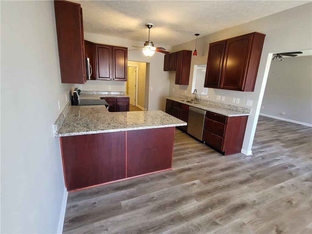 3158 Sleeping Ridge Way Indianapolis, IN 46217 - Photo 5 of 24 Gallery Image 5