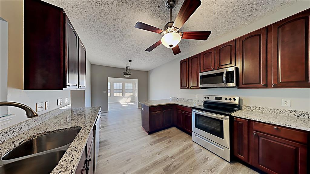 3158 Sleeping Ridge Way Indianapolis, IN 46217 - Photo 8 of 24 Gallery Image 8