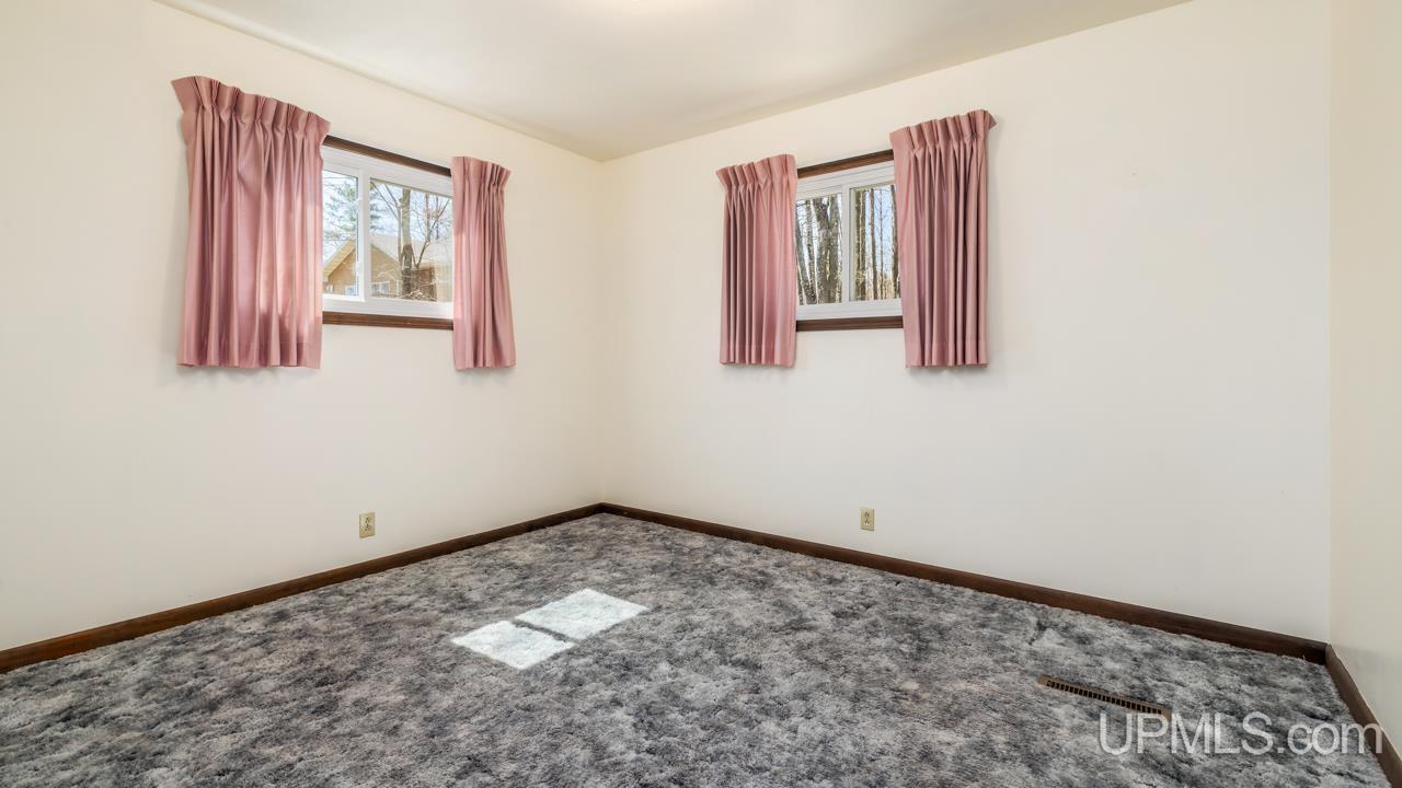 3874 Lake Ellwood Road Florence, WI 54121 - Photo 11 of 31