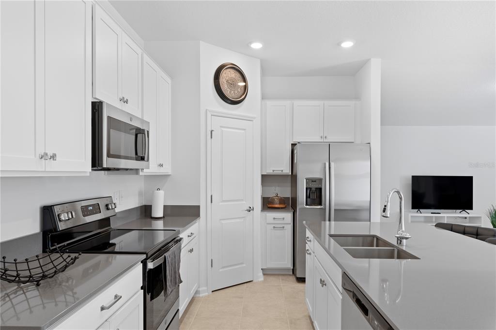 1011 John Jacob Road Davenport, FL 33837 - Photo 11 of 34