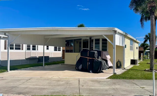 $110,000 | 5374 Southeast 64th Terrace, Okeechobee, FL 34974