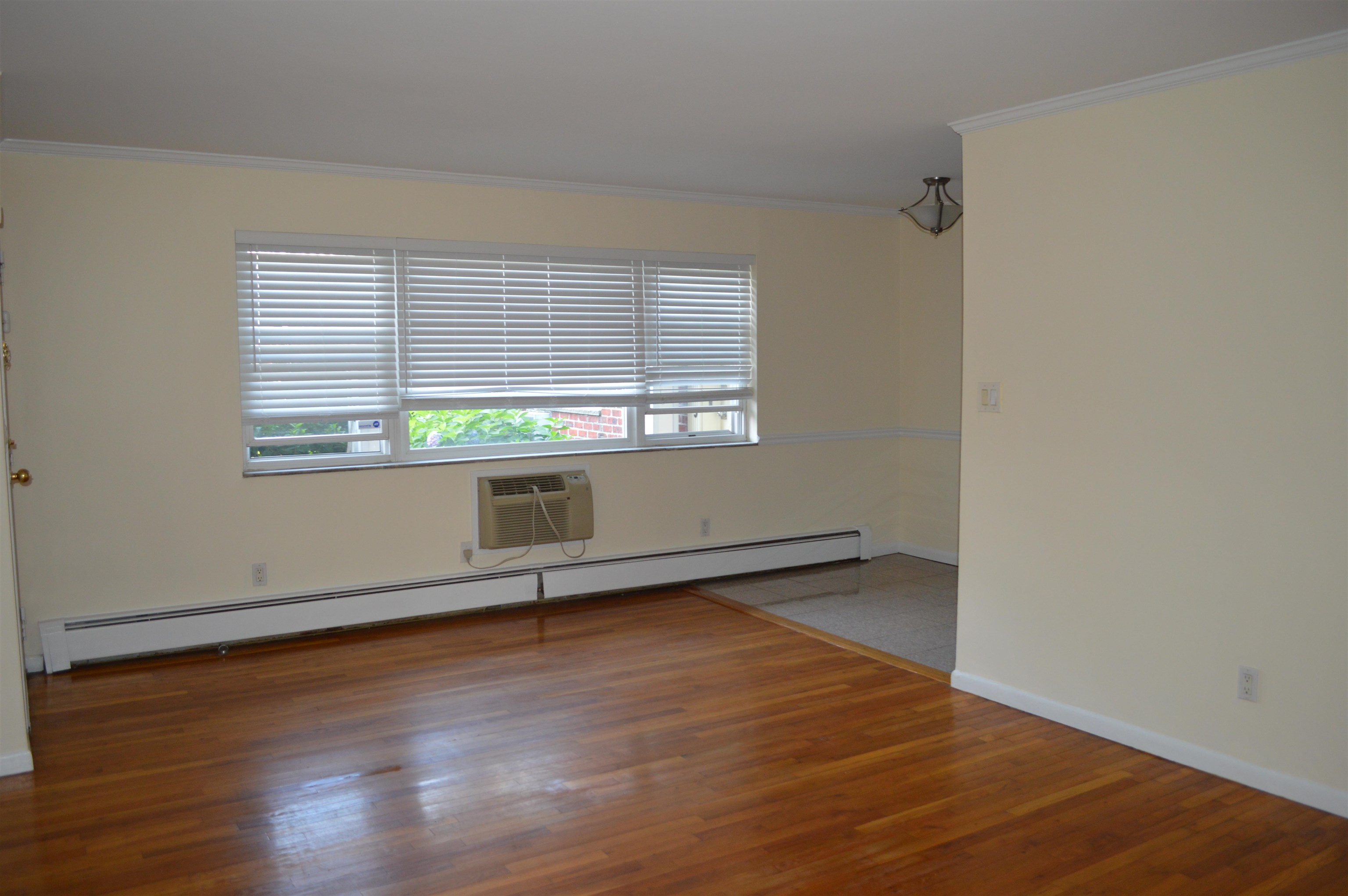 420 Sheridan Place Fairview, NJ 07022 - Photo 2 of 7