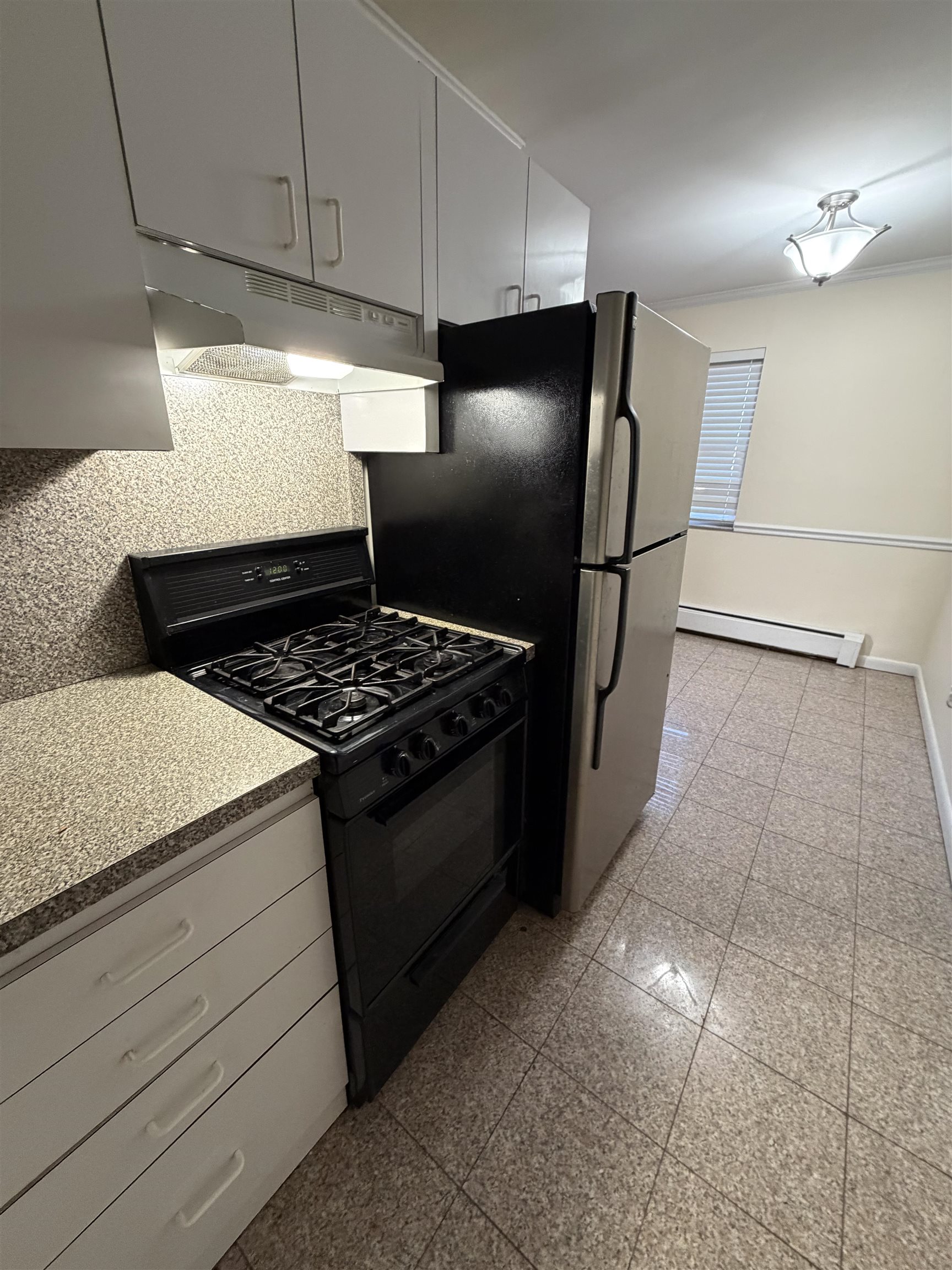 420 Sheridan Place Fairview, NJ 07022 - Photo 4 of 7