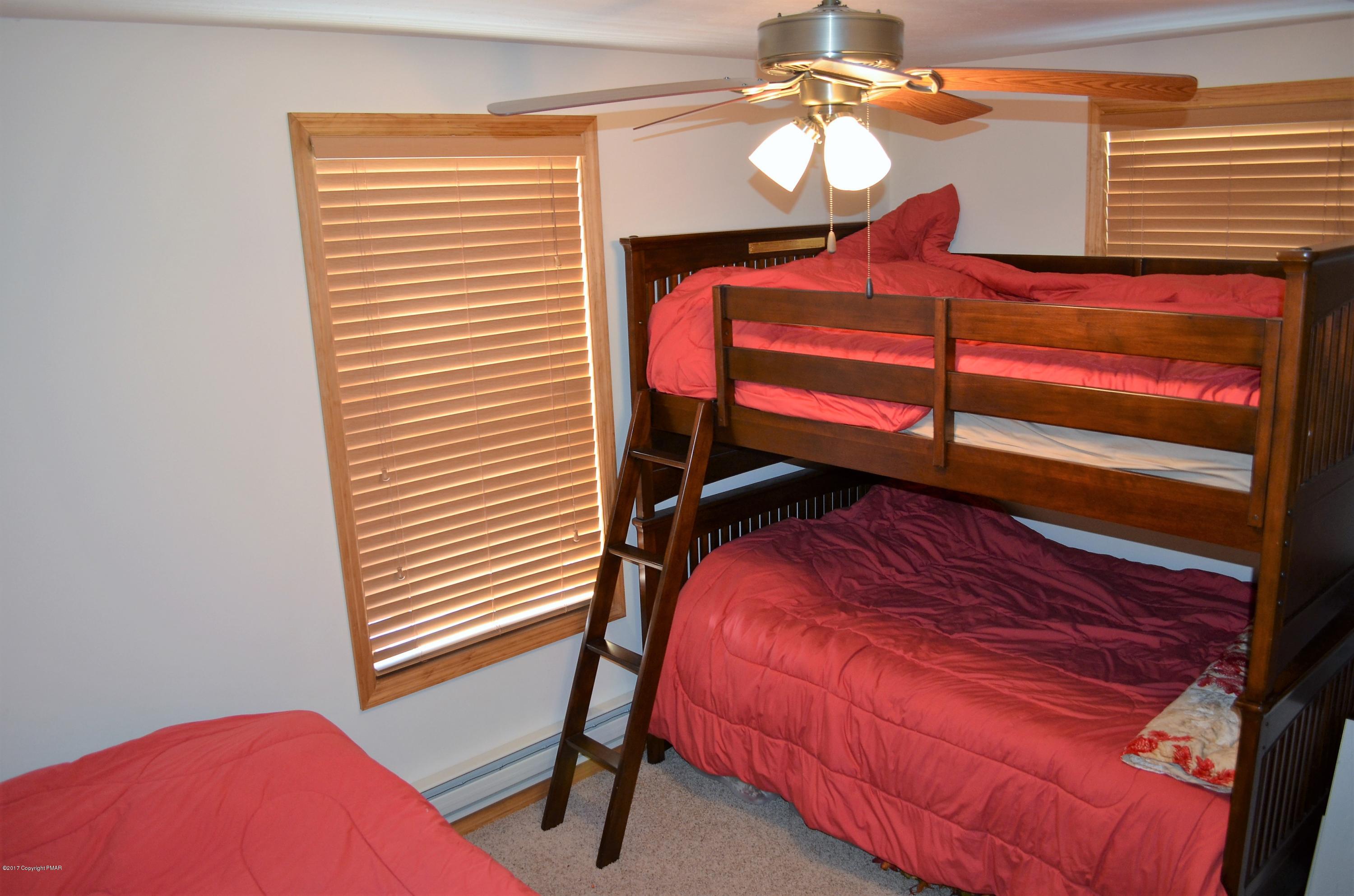 5 Ransom Circle Albrightsville, PA 18210 - Photo 17 of 32 Bedroom 2
