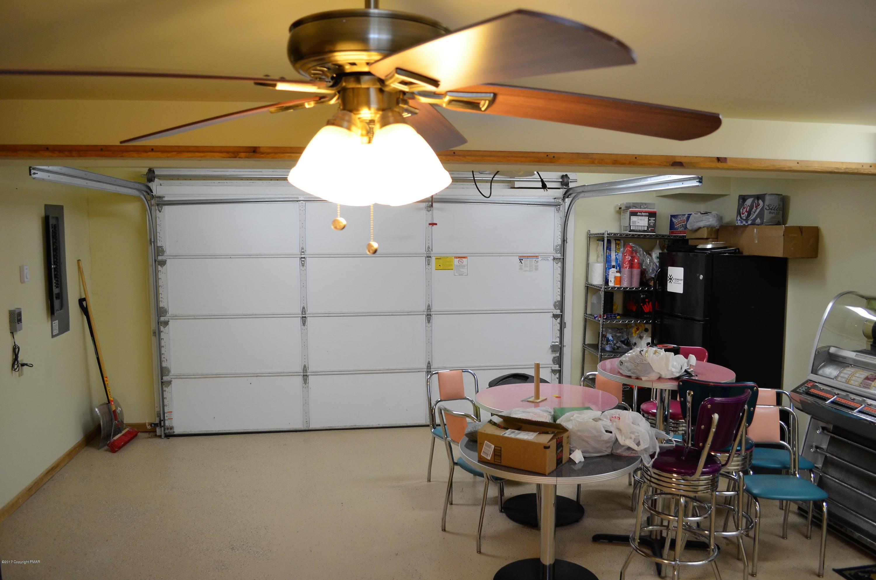 5 Ransom Circle Albrightsville, PA 18210 - Photo 27 of 32 Garage