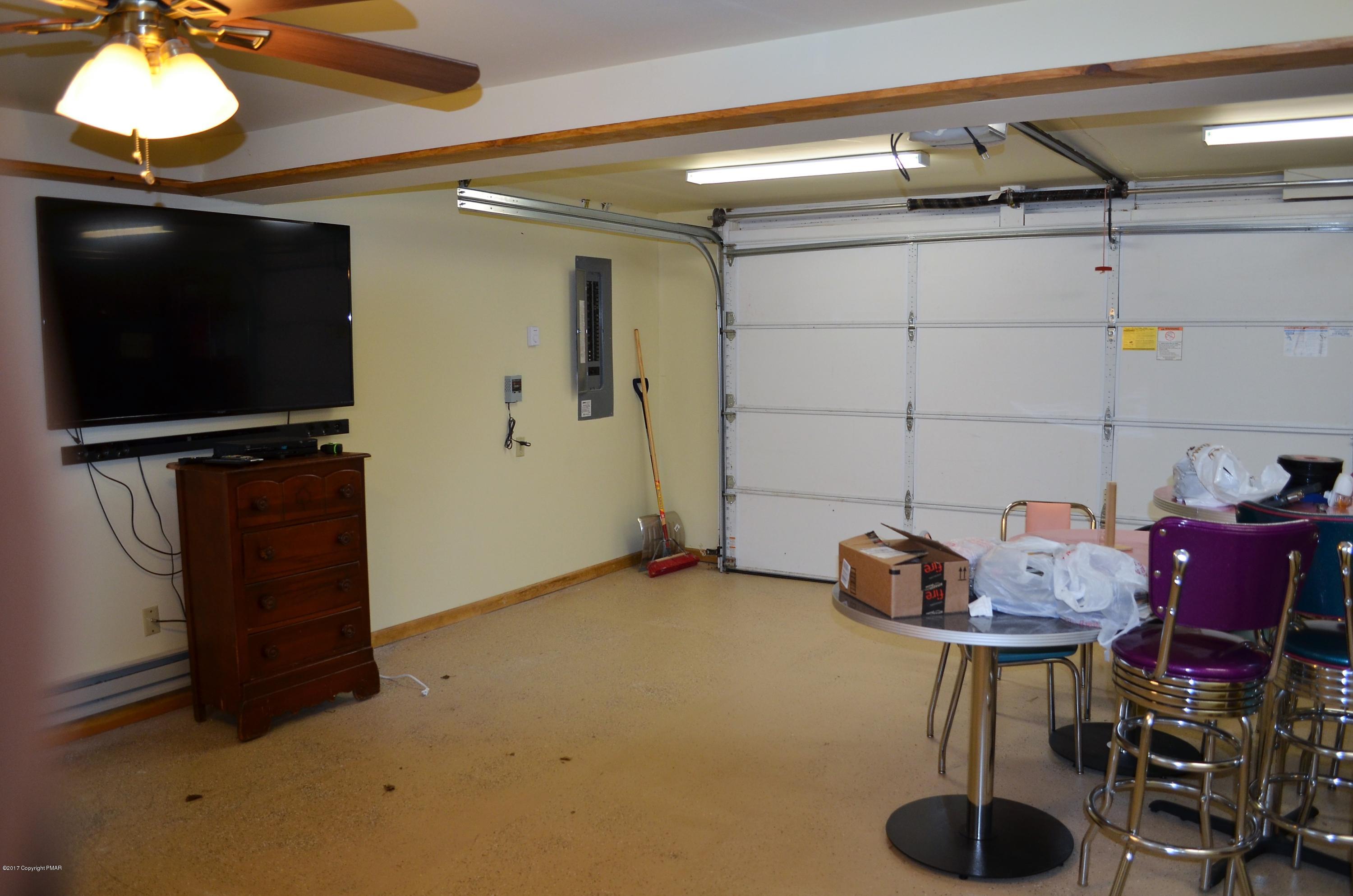 5 Ransom Circle Albrightsville, PA 18210 - Photo 28 of 32 Garage