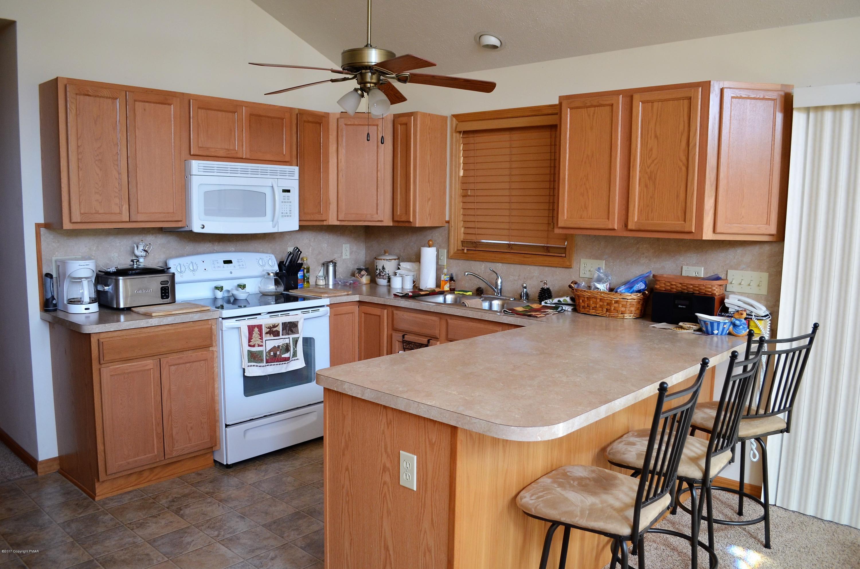5 Ransom Circle Albrightsville, PA 18210 - Photo 5 of 32 Kitchen