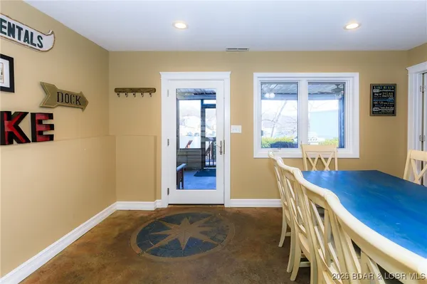 $1,390,000 | 32945 Green Hills Road, Gravois Mills, MO 65037