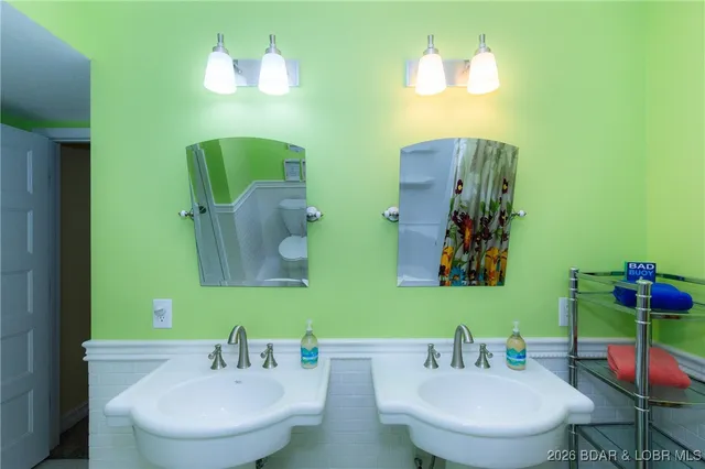 $1,390,000 | 32945 Green Hills Road, Gravois Mills, MO 65037