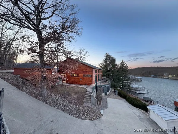 $1,390,000 | 32945 Green Hills Road, Gravois Mills, MO 65037