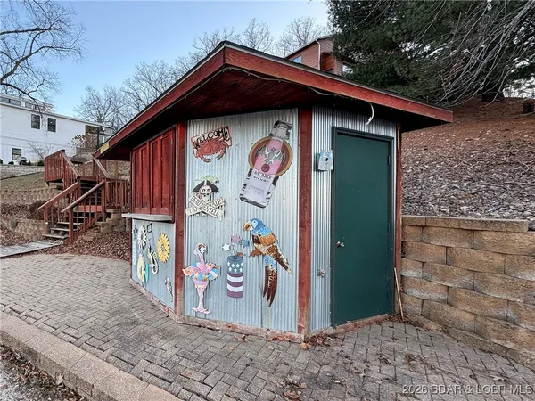 $1,390,000 | 32945 Green Hills Road, Gravois Mills, MO 65037