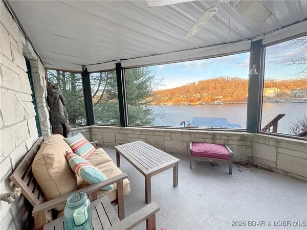 $1,290,000 | 32945 Green Hills Road, Gravois Mills, MO 65037