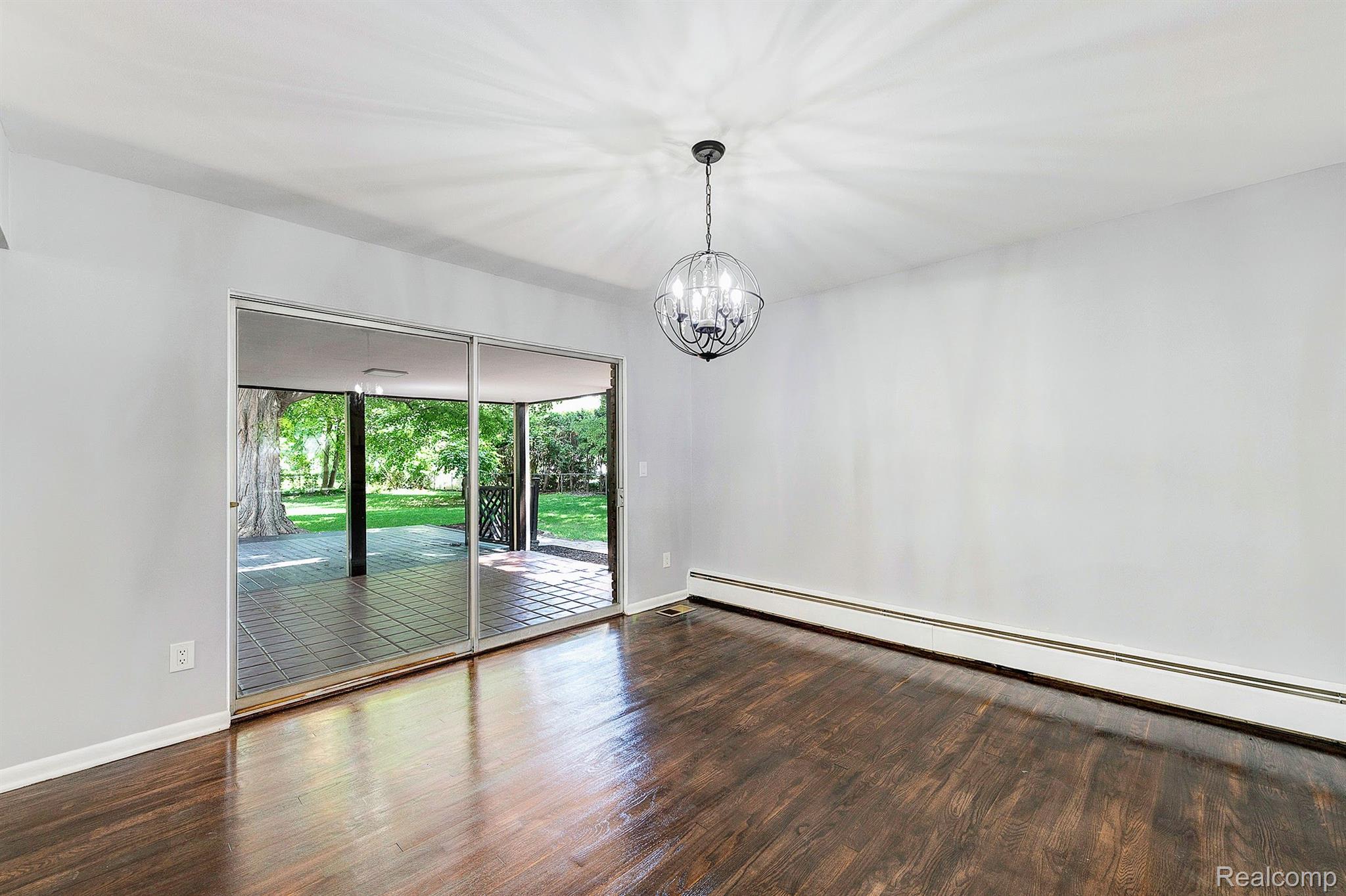 26426 Graham Road Redford, MI 48239 - Photo 18 of 50 DINING ROOM ENTRY LEVEL