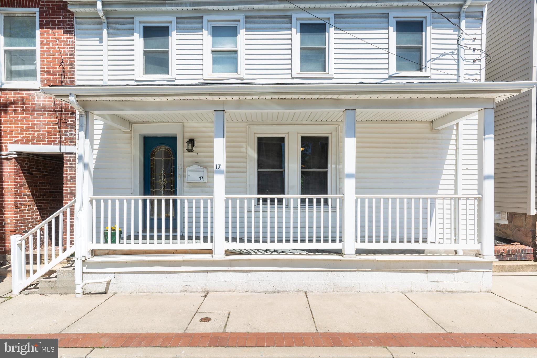 17 York Street Taneytown, MD 21787 - Photo 2 of 55