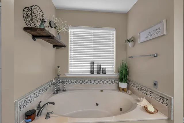 $465,000 | 9506 Post Oak Drive, Ooltewah, TN 37363