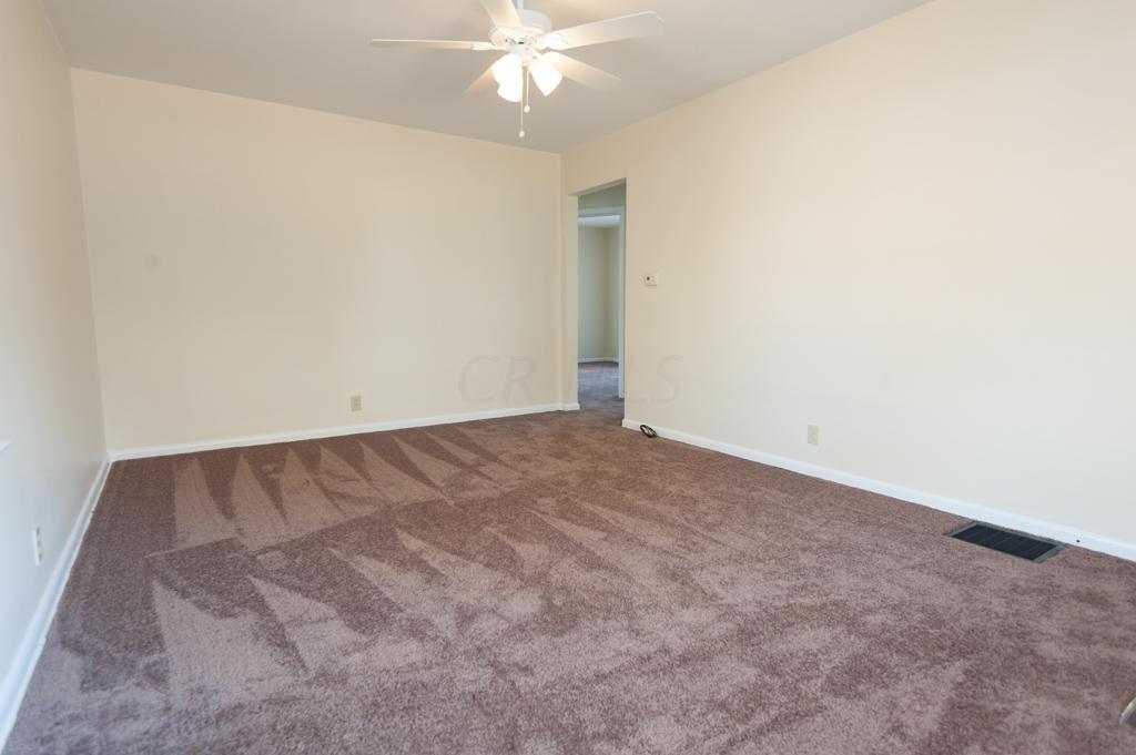 1588 North Star Road Columbus, OH 43212 - Photo 4 of 18