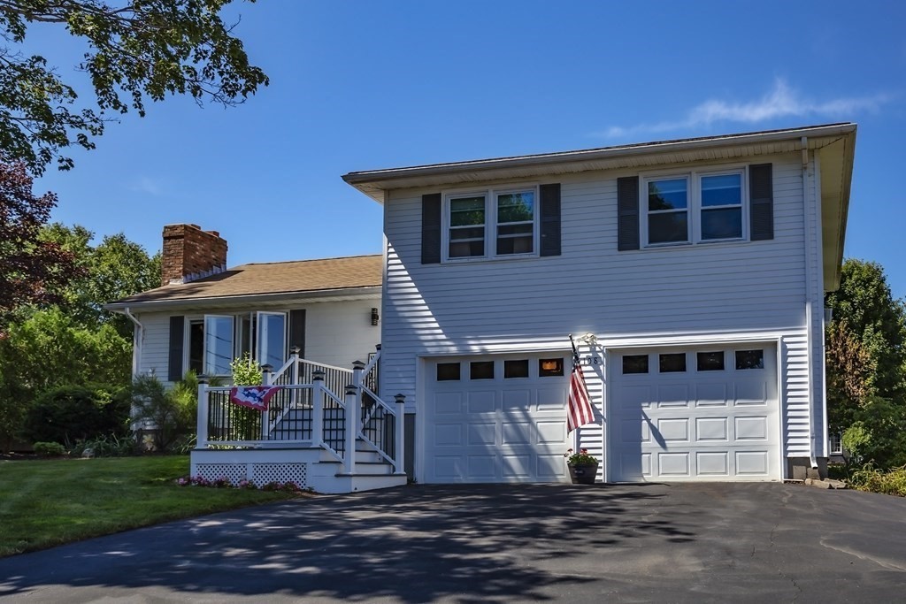 108 Lee Road Deerfield, MA 01373 - Photo 2 of 37 Gallery Image 2