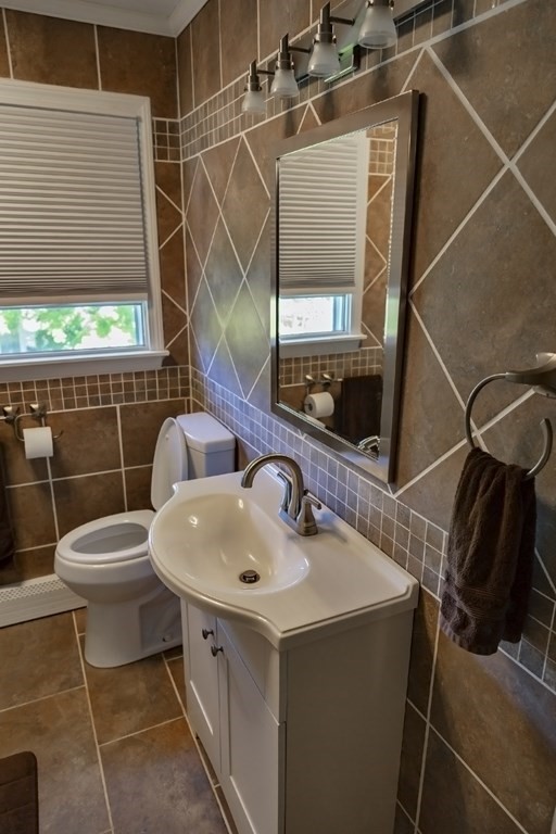 108 Lee Road Deerfield, MA 01373 - Photo 24 of 37 Gallery Image 24