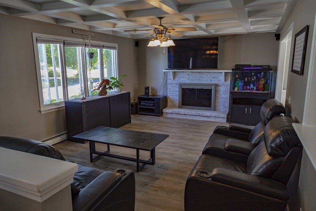108 Lee Road Deerfield, MA 01373 - Photo 3 of 37 Gallery Image 3