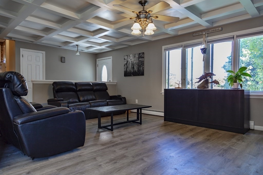 108 Lee Road Deerfield, MA 01373 - Photo 4 of 37 Gallery Image 4