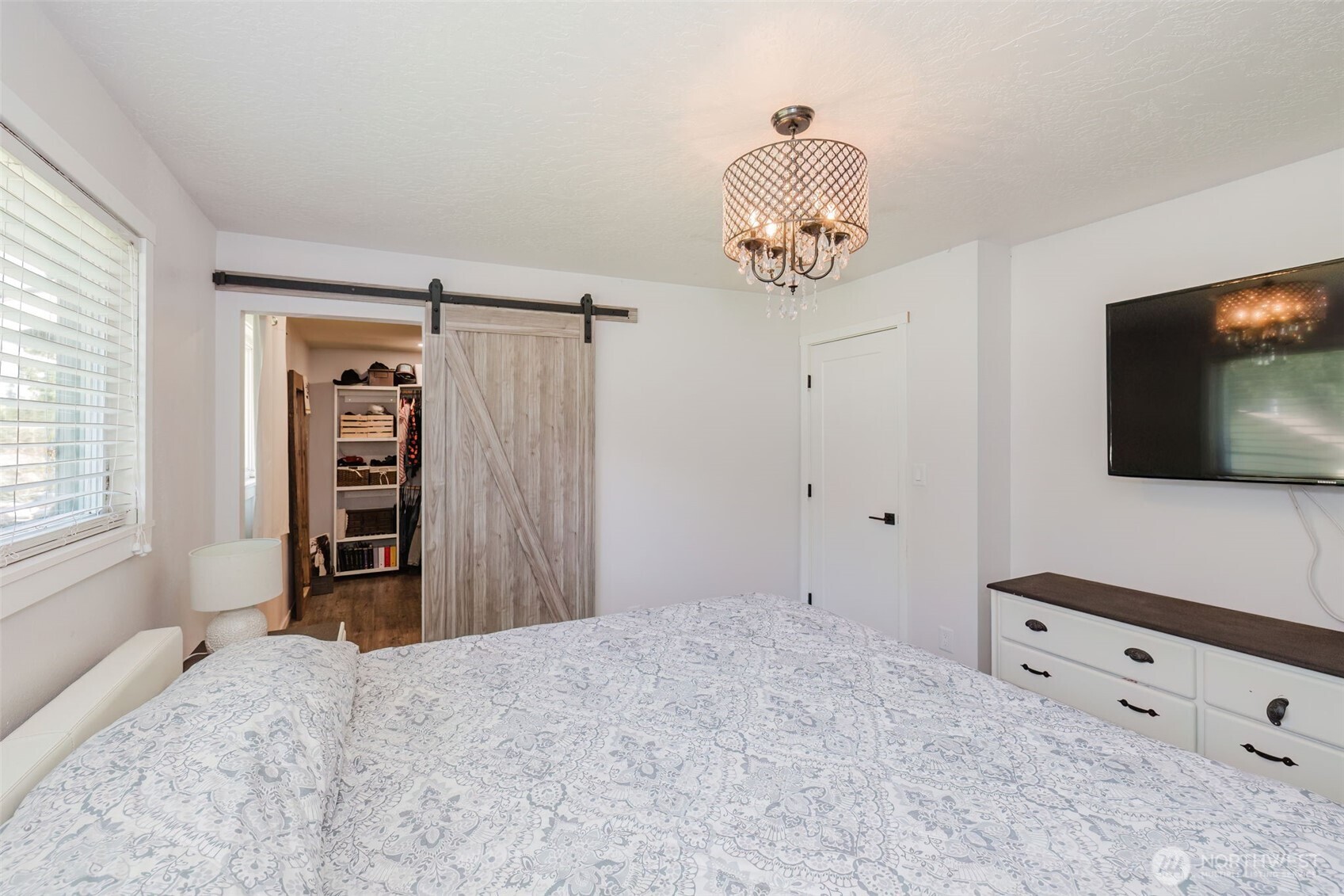 3018 Rozewood Drive Northeast Bremerton, WA 98310 - Photo 11 of 27 Gallery Image 11