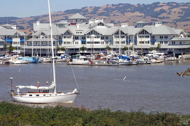 $139,000 | 97 Candlewood Drive, Petaluma, CA 94954