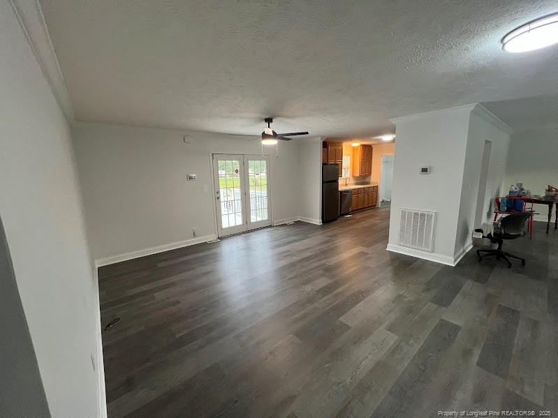 451 East McRainey Road St. Pauls, NC 28384 - Photo 5 of 23 Photo 5