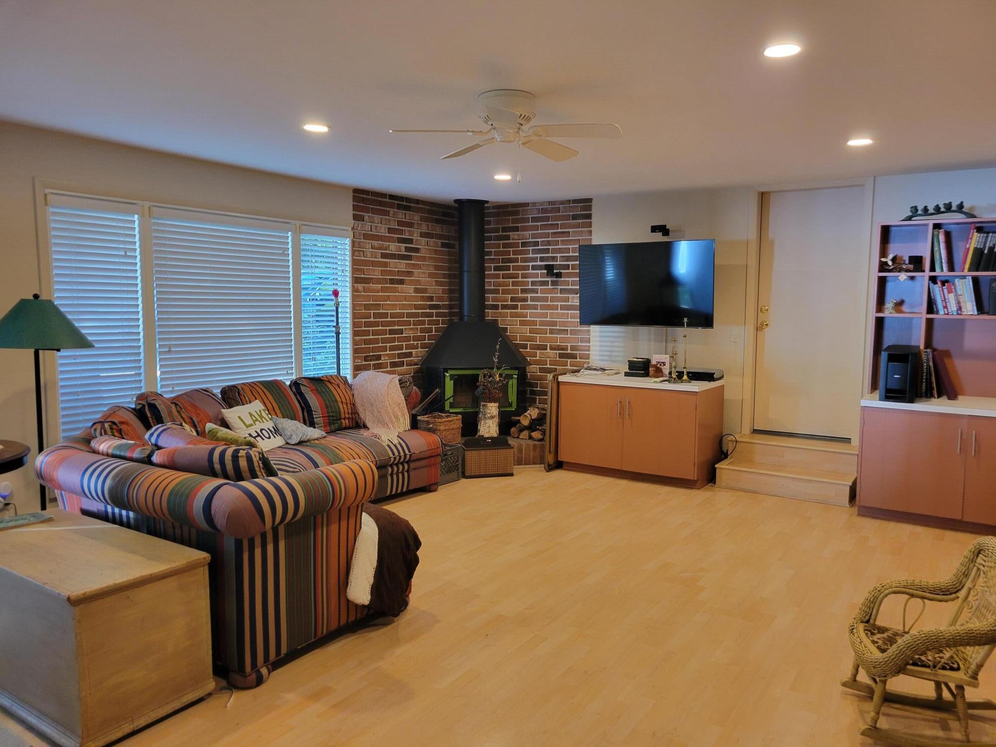 14548 Parallel Avenue Alpena, MI 49707 - Photo 10 of 24 Family Room